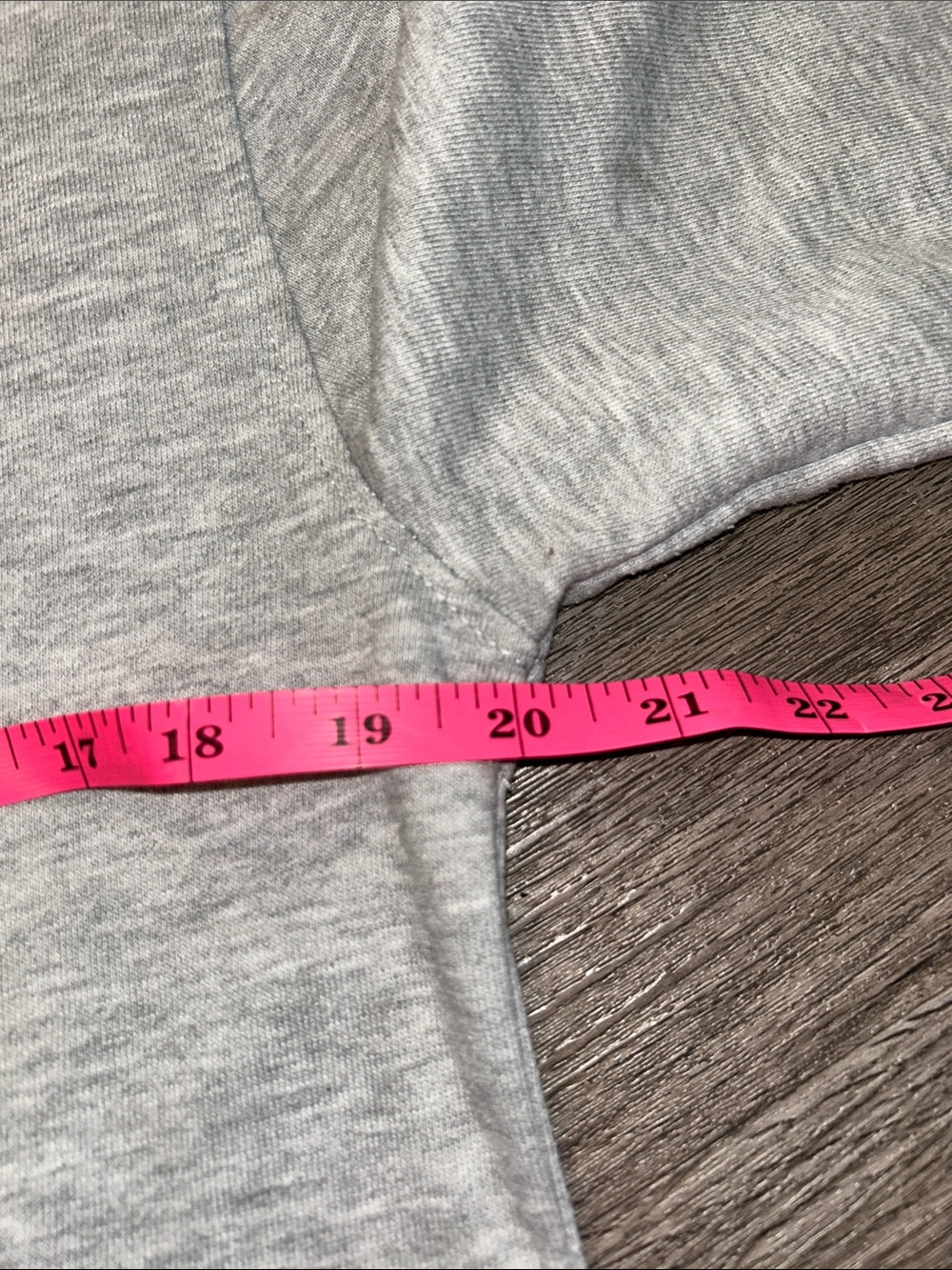 Karl Lagerfeld Paris Gray Sweatshirt Gold Foil Logo Sunglasses Graphic Small - Picture 8 of 11
